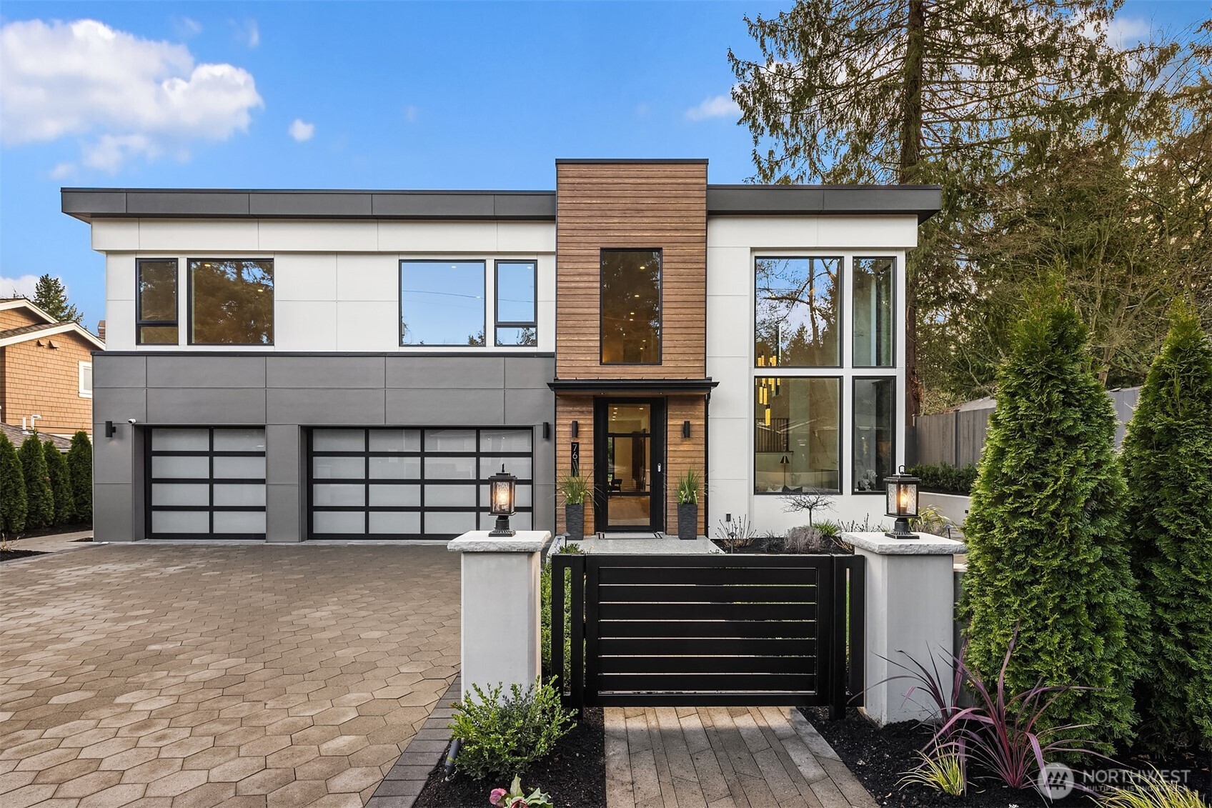 7611 NE 12th Street , Medina, WA 98039