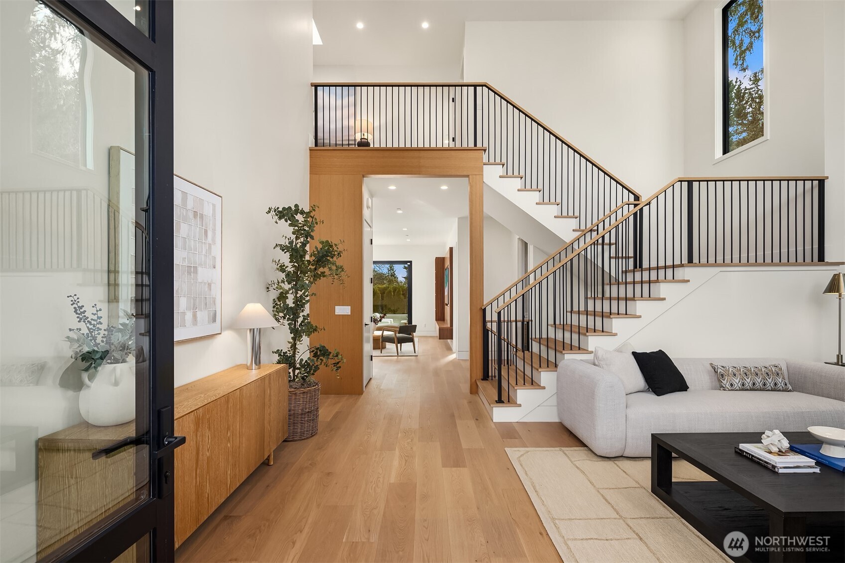 7611 NE 12th Street , Medina, WA 98039