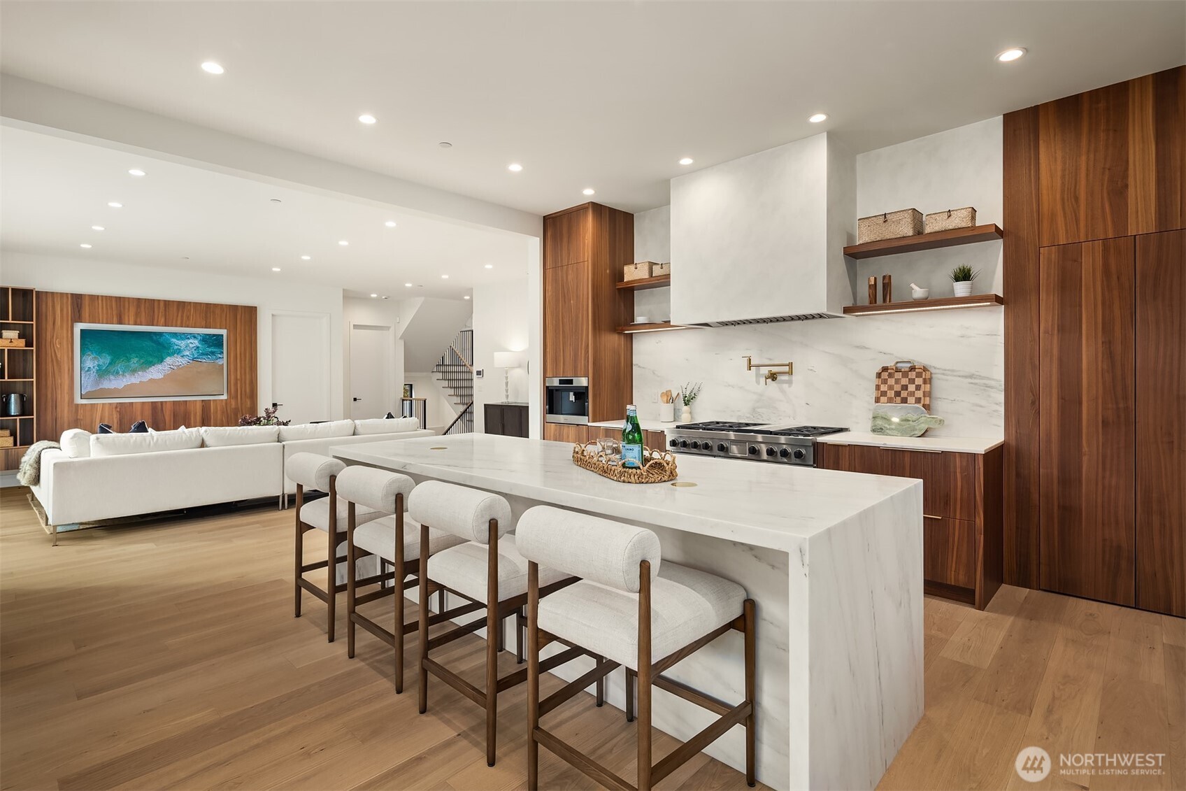 7611 NE 12th Street , Medina, WA 98039