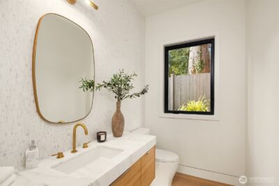 7611 NE 12th Street , Medina, WA 98039 - Photo 17