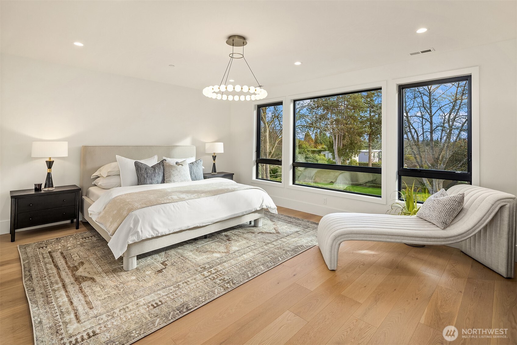 7611 NE 12th Street , Medina, WA 98039