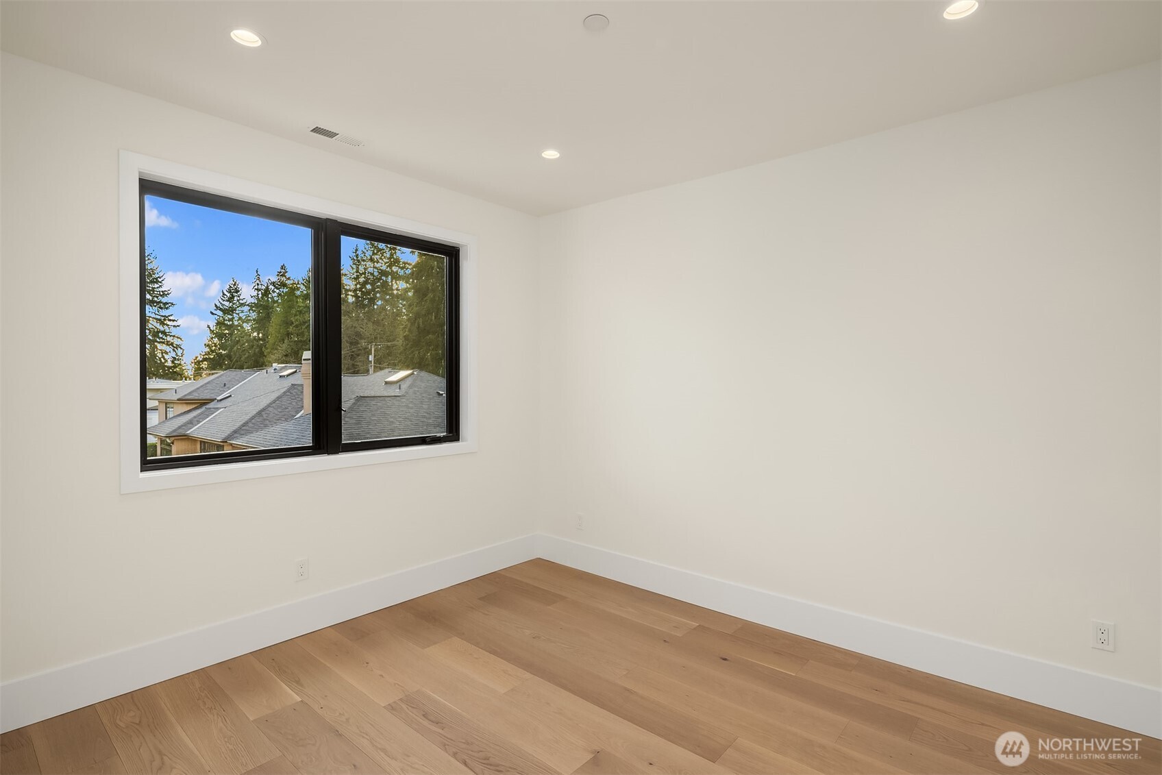 7611 NE 12th Street , Medina, WA 98039