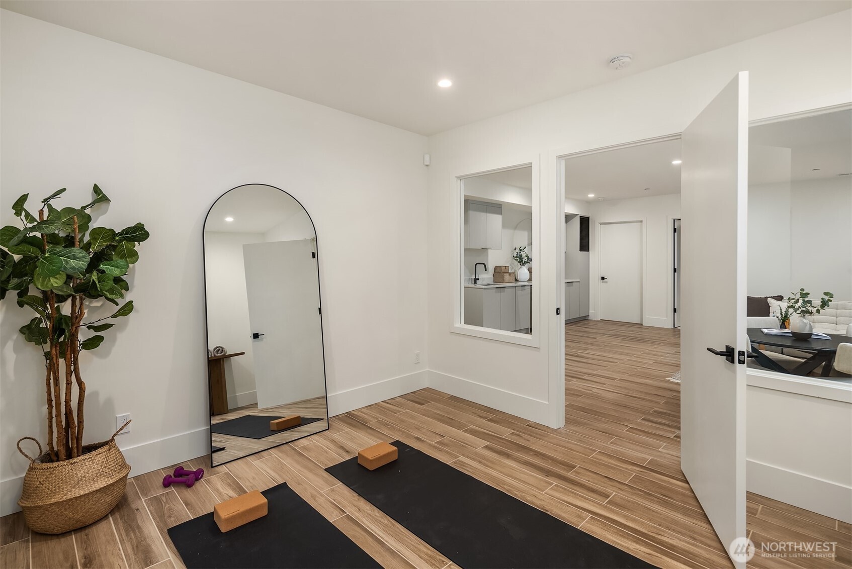 7611 NE 12th Street , Medina, WA 98039