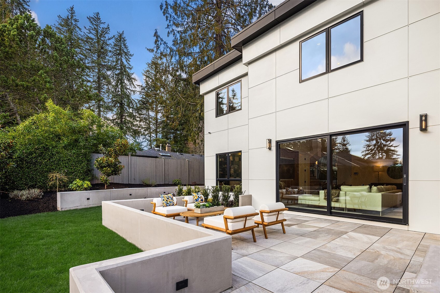 7611 NE 12th Street , Medina, WA 98039