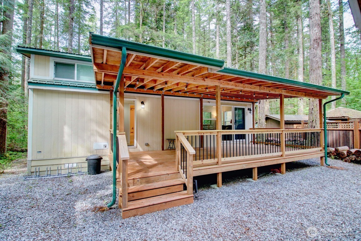 20 Goldrush Road , Deming, WA 98244