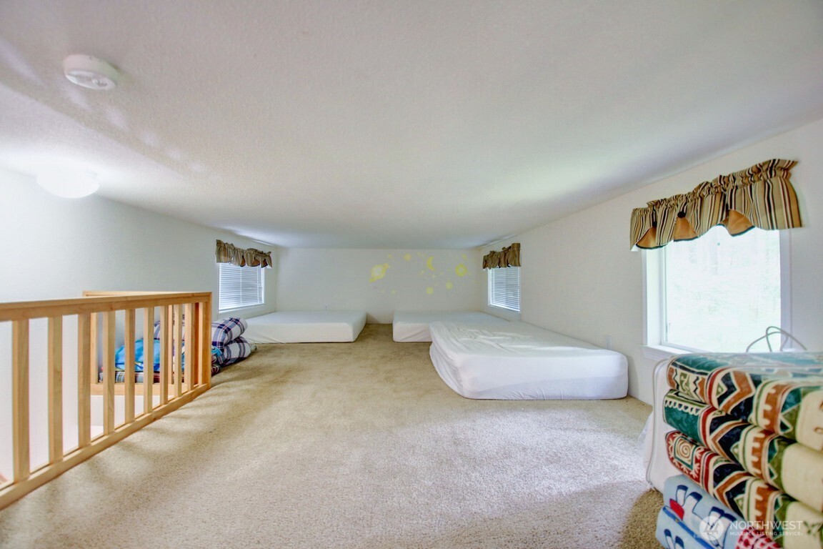 20 Goldrush Road , Deming, WA 98244