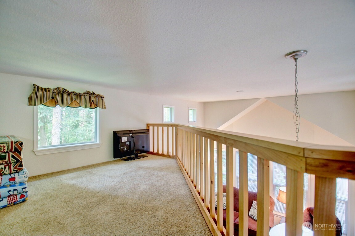 20 Goldrush Road , Deming, WA 98244