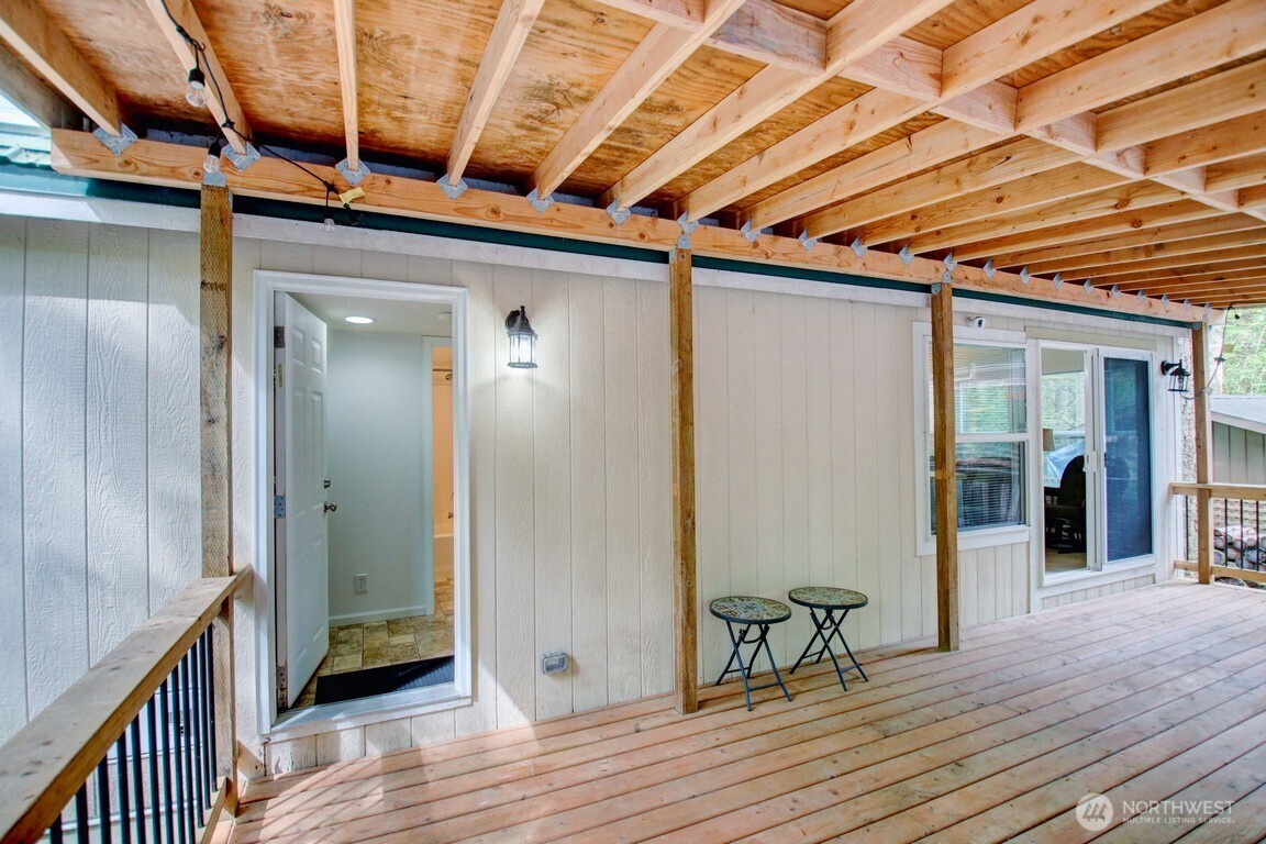 20 Goldrush Road , Deming, WA 98244