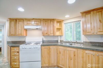 20 Goldrush Road , Deming, WA 98244 - Photo 5