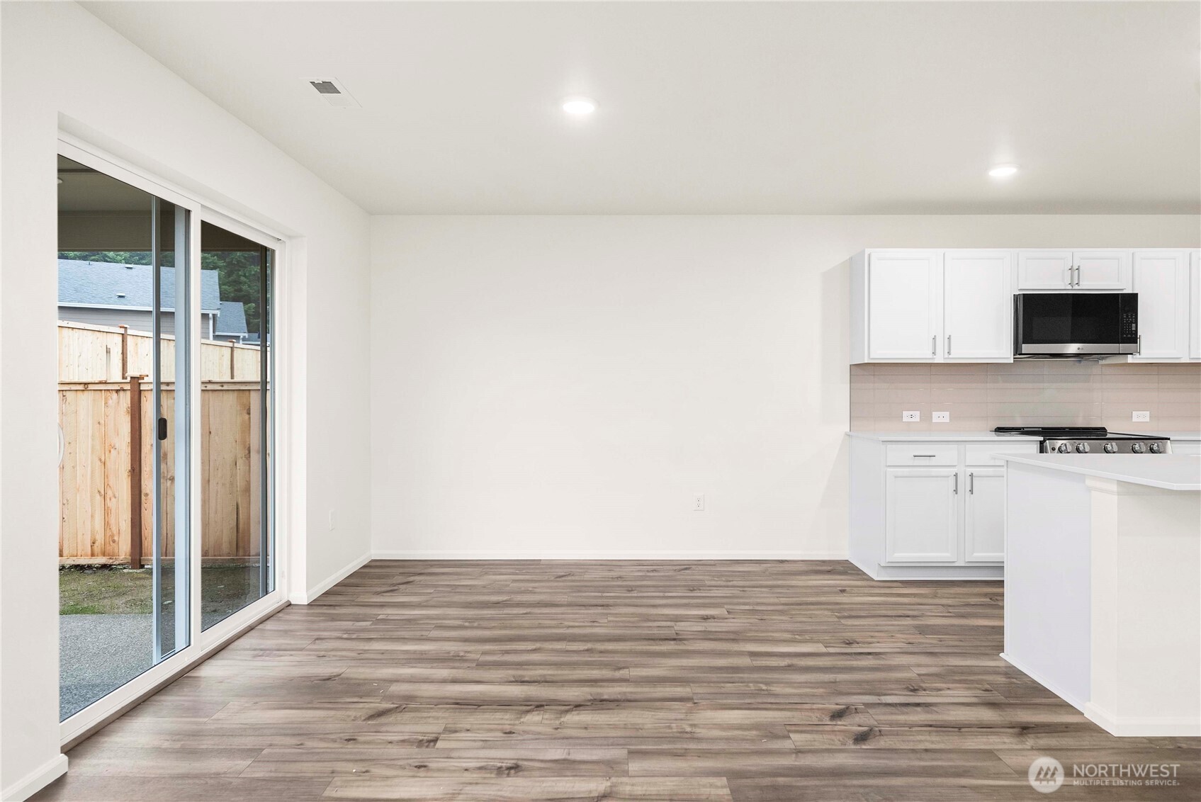 285 Wind River Drive , Chehalis, WA 98532