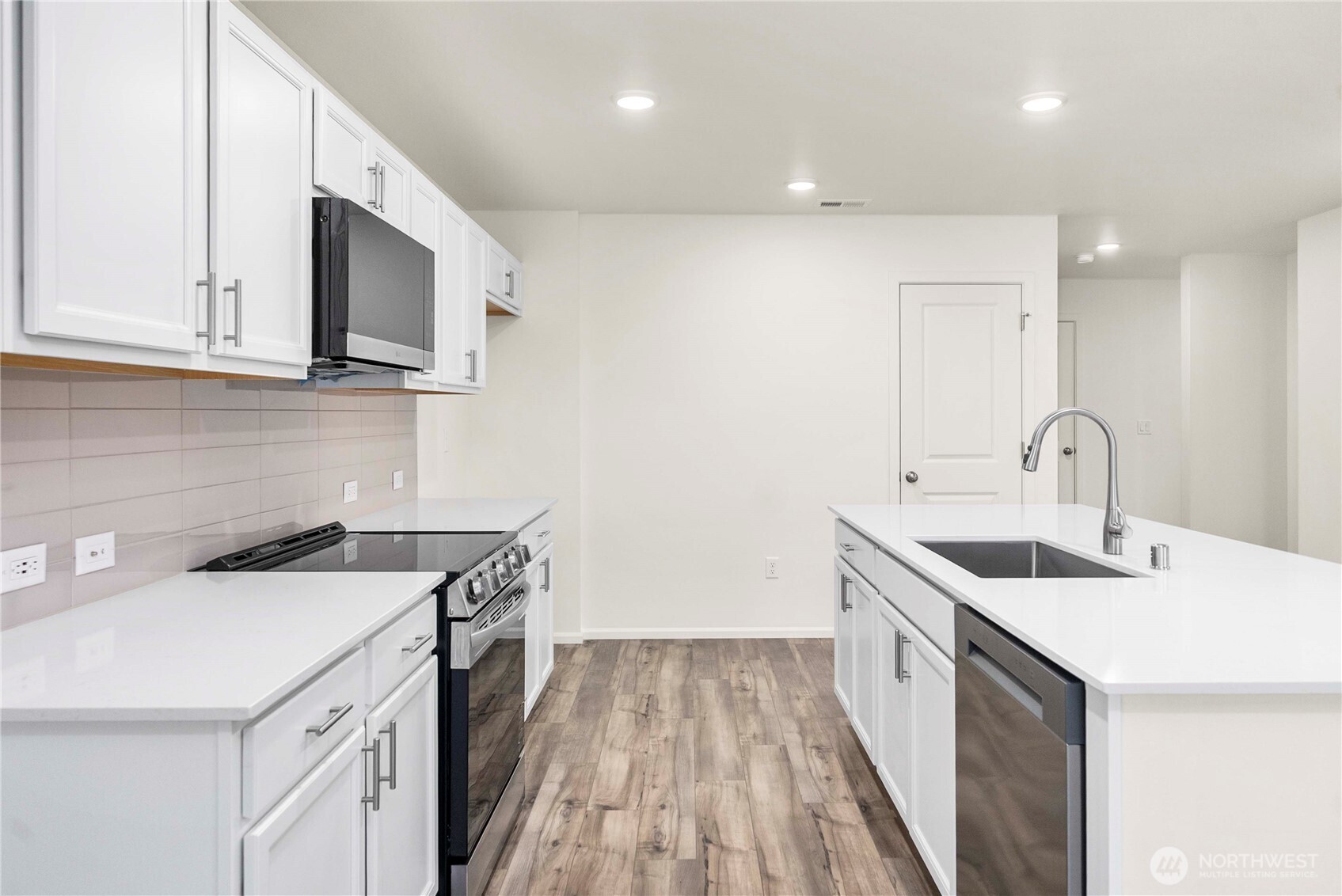 285 Wind River Drive , Chehalis, WA 98532