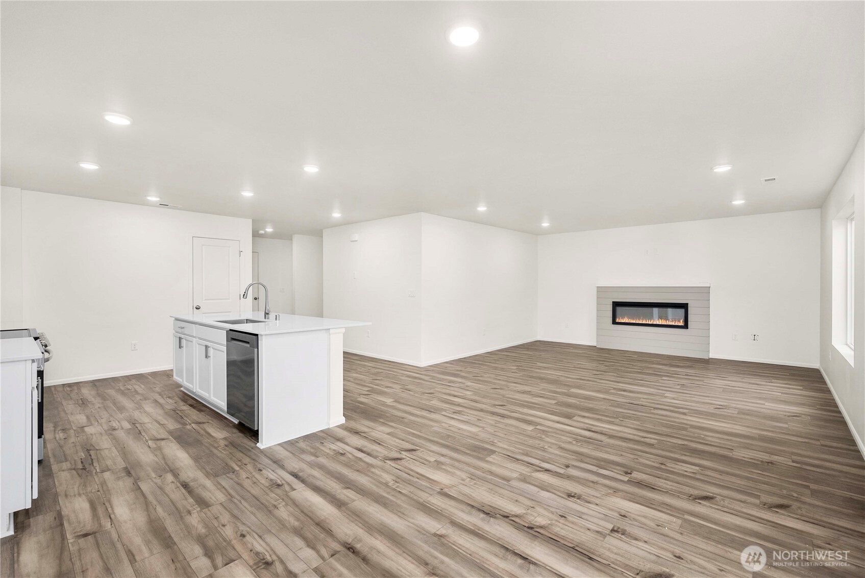 285 Wind River Drive , Chehalis, WA 98532