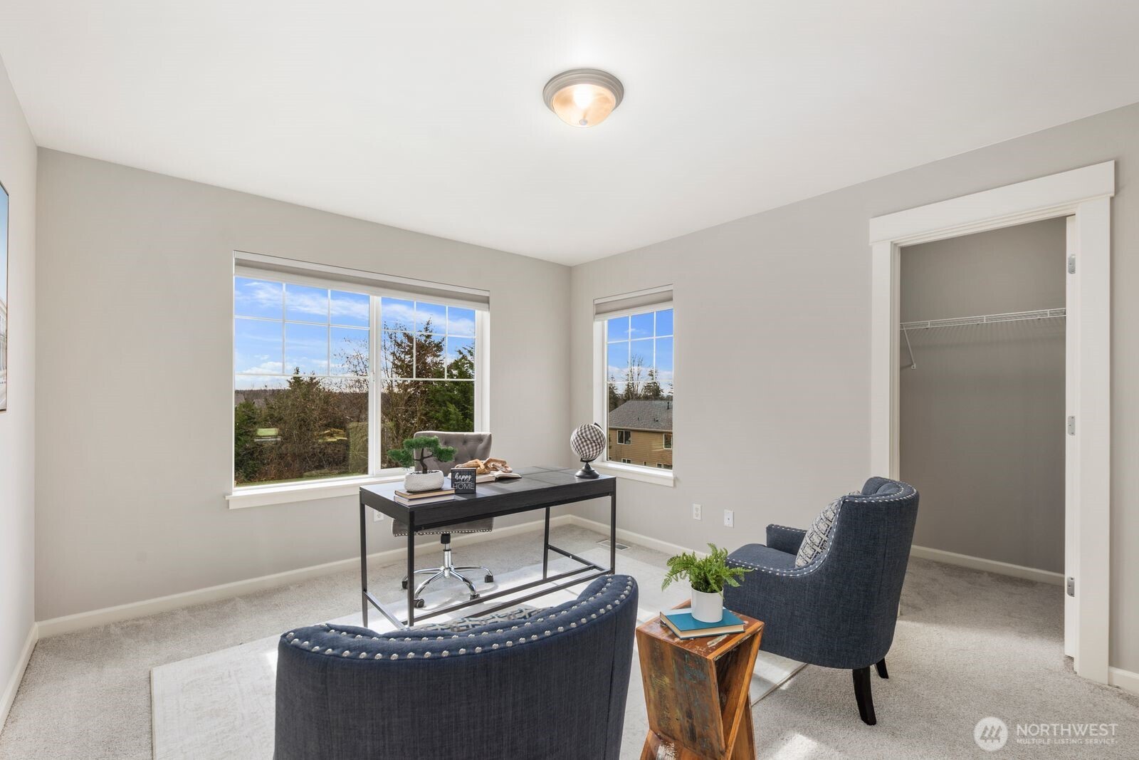 5620 NE 6th Place , Renton, WA 98059-4983