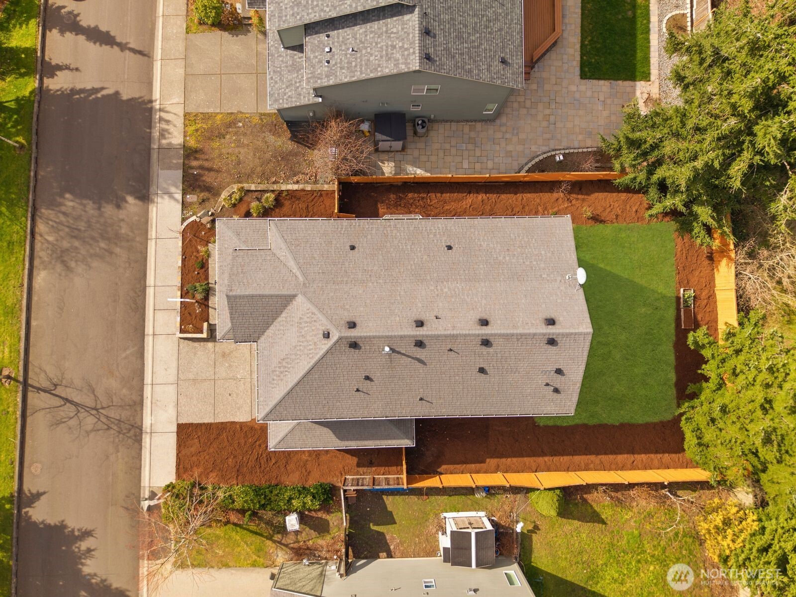 5620 NE 6th Place , Renton, WA 98059-4983