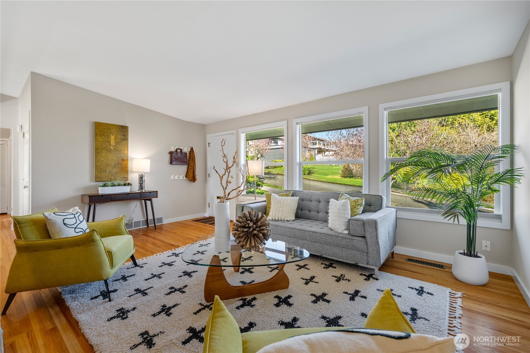 2415 W McGraw Street , Seattle, WA 98199