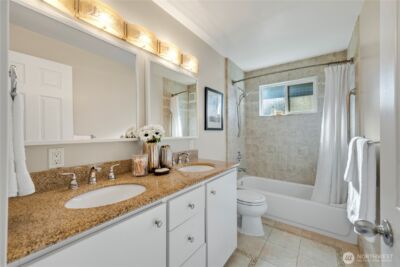 2415 W McGraw Street , Seattle, WA 98199 - Photo 14