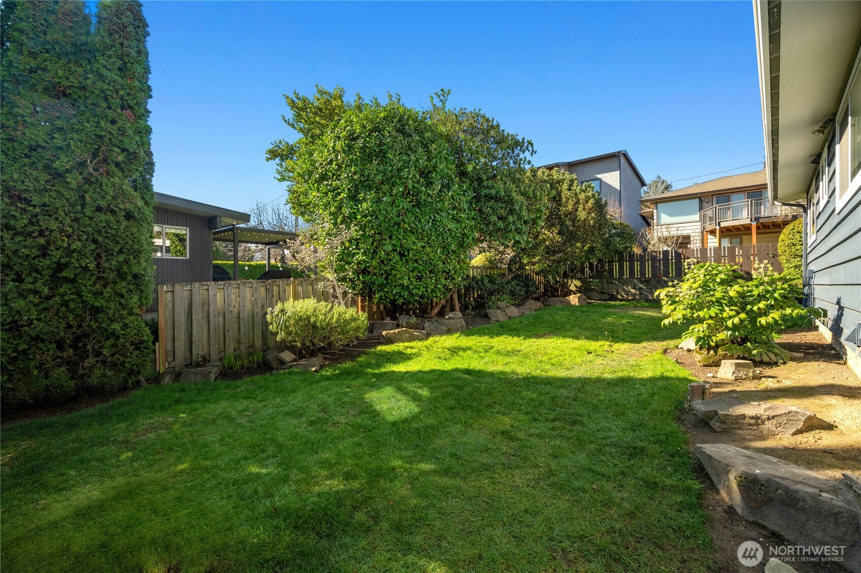 2415 W McGraw Street , Seattle, WA 98199