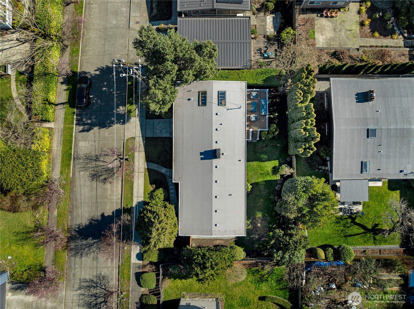 2415 W McGraw Street , Seattle, WA 98199