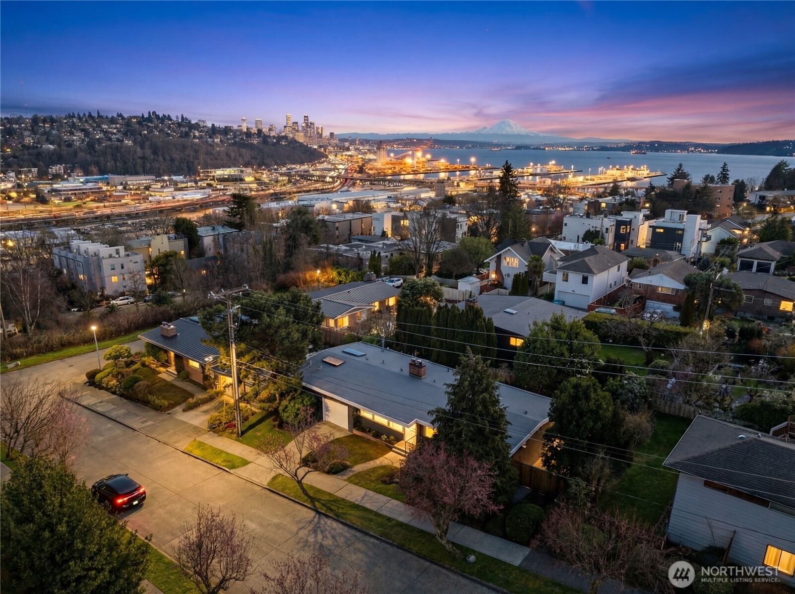 2415 W McGraw Street , Seattle, WA 98199