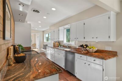 2415 W McGraw Street , Seattle, WA 98199 - Photo 6