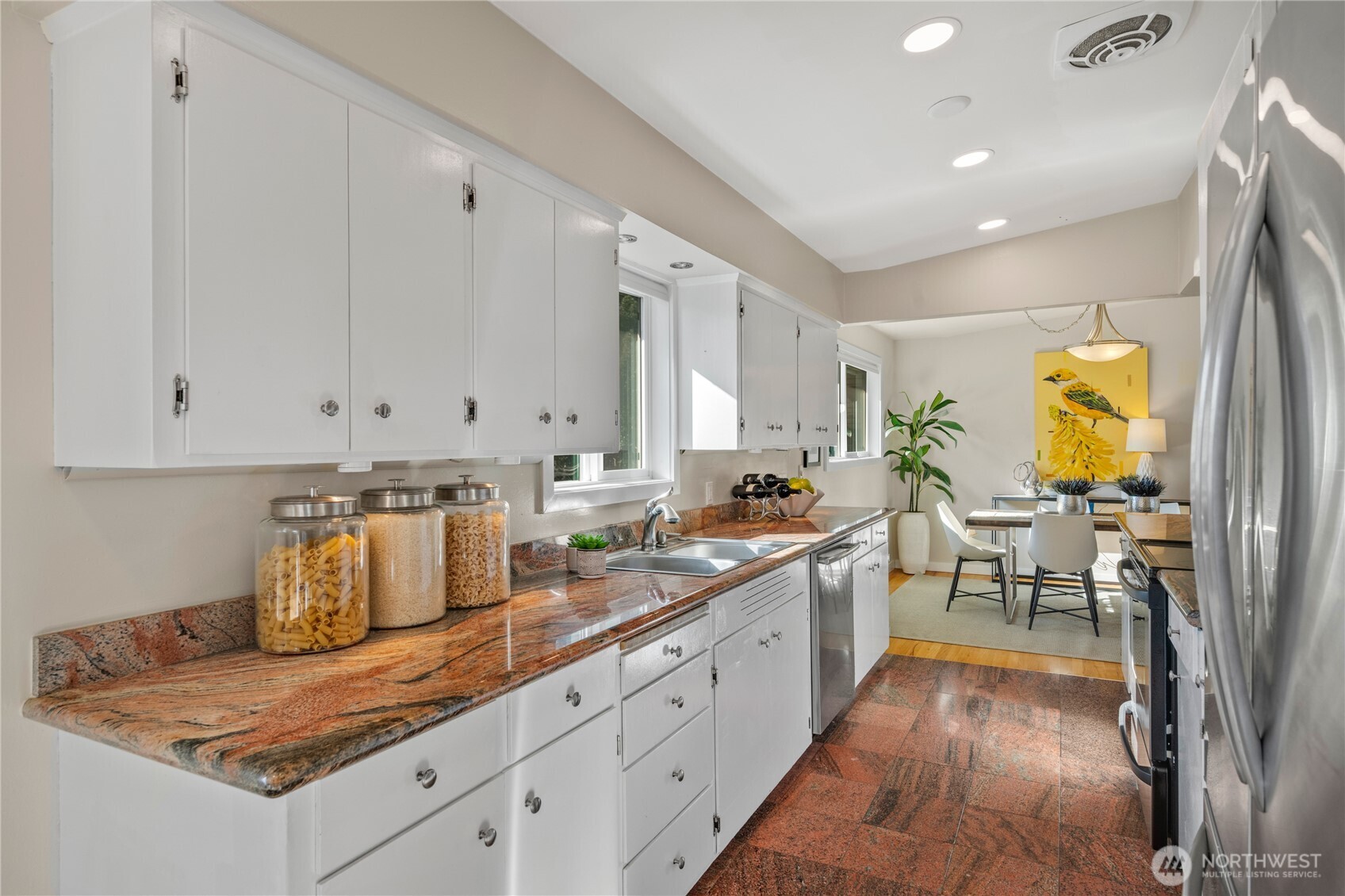 2415 W McGraw Street , Seattle, WA 98199