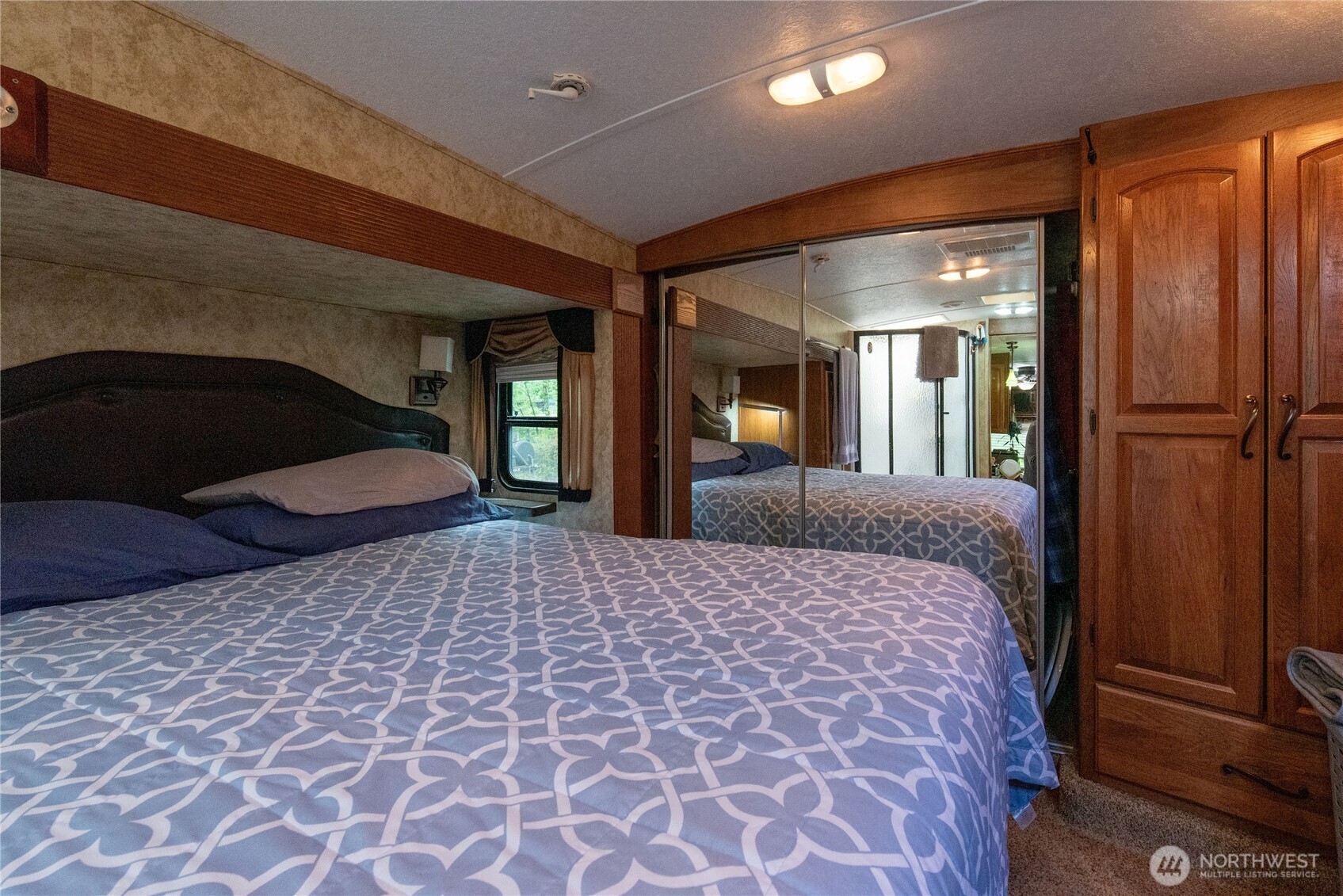 151 E Hillside Drive , Belfair, WA 98528