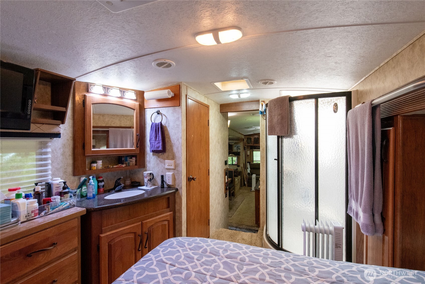 151 E Hillside Drive , Belfair, WA 98528