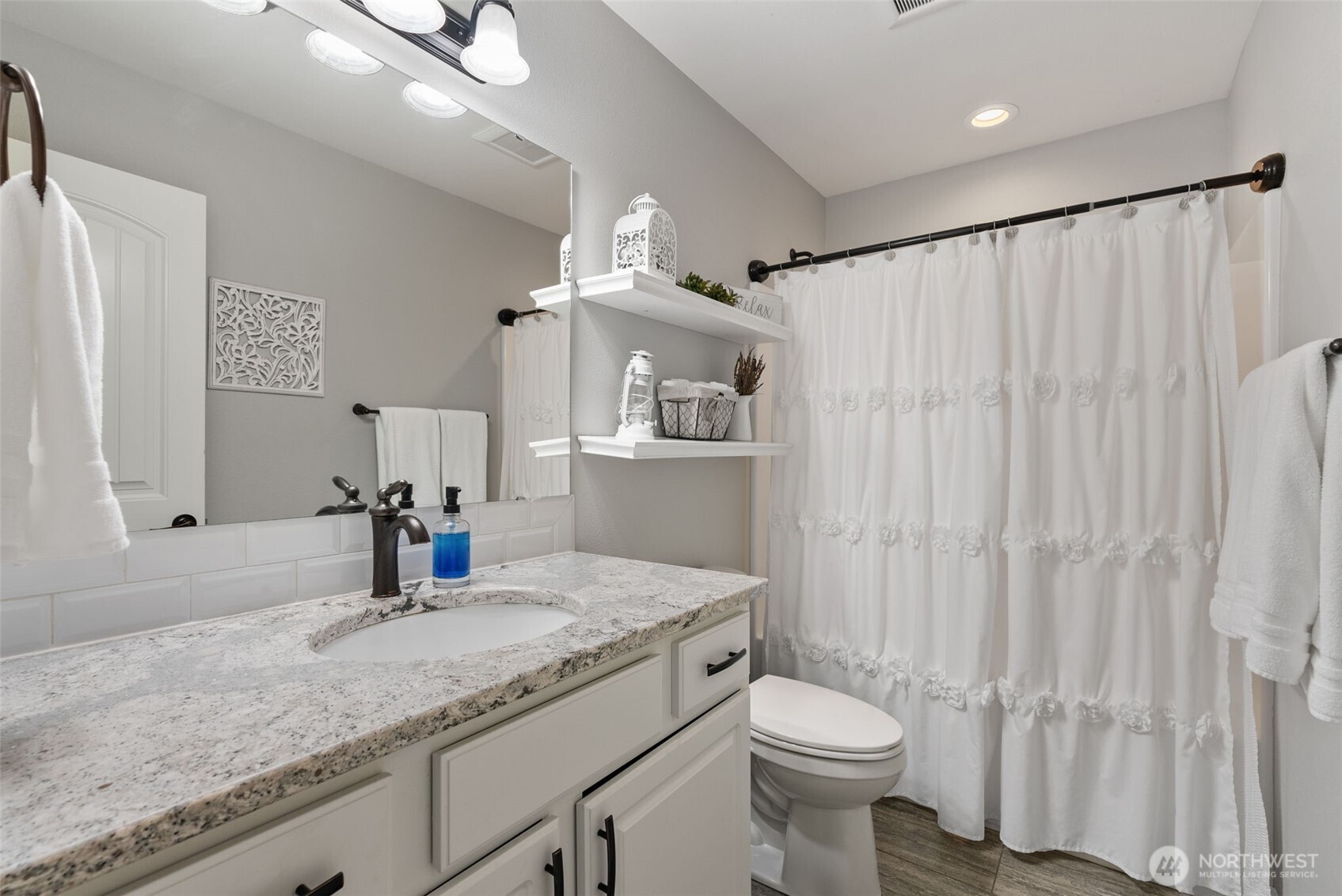 4555 NE 242nd Avenue , Vancouver, WA 98682