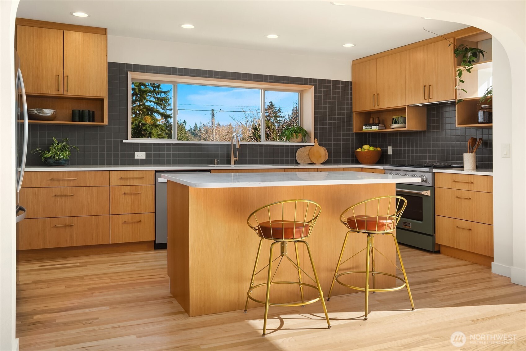 4907 Delaware Street , Everett, WA 98203