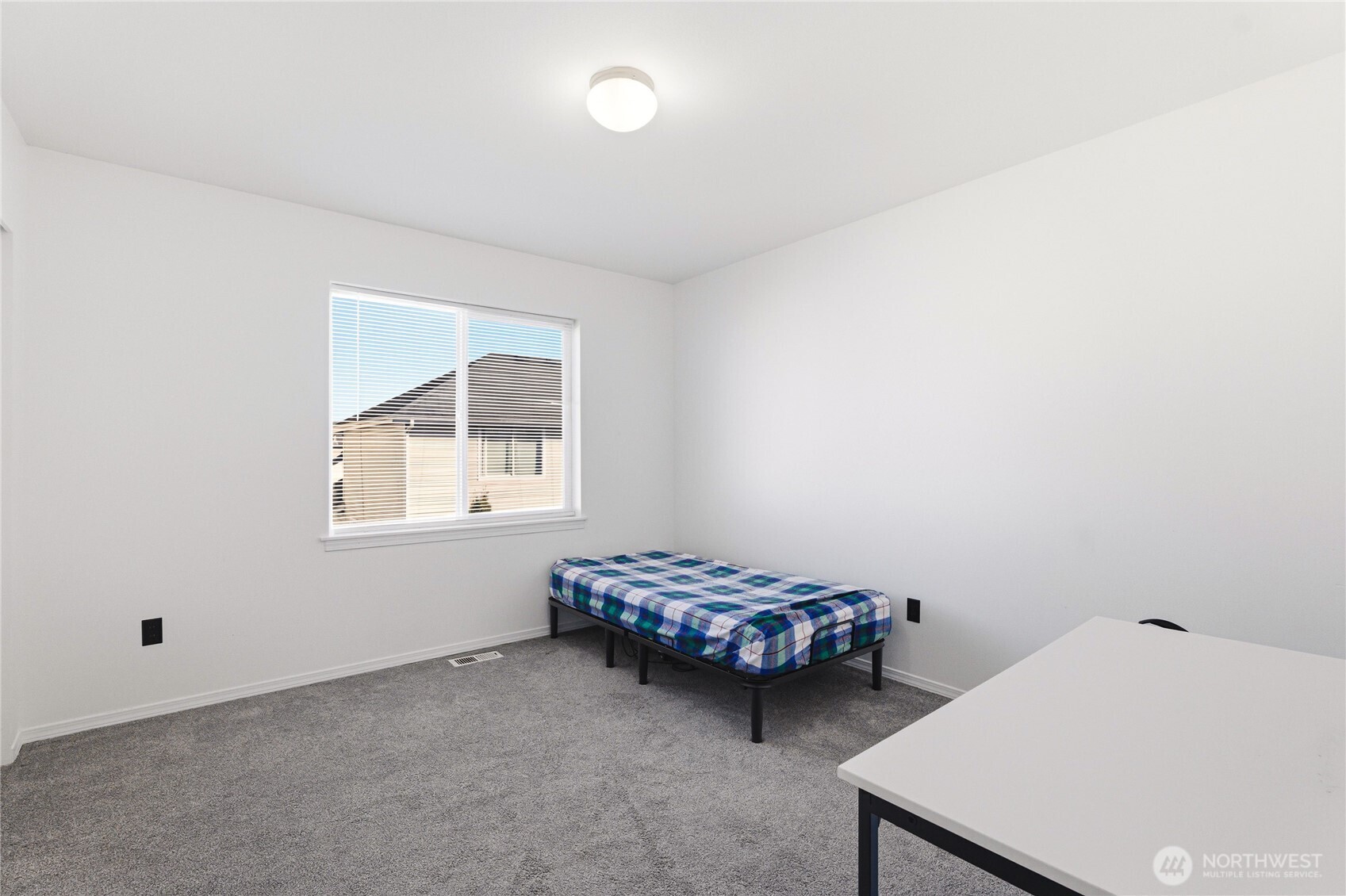 10430 13th Avenue Ct E, Tacoma, WA 98445