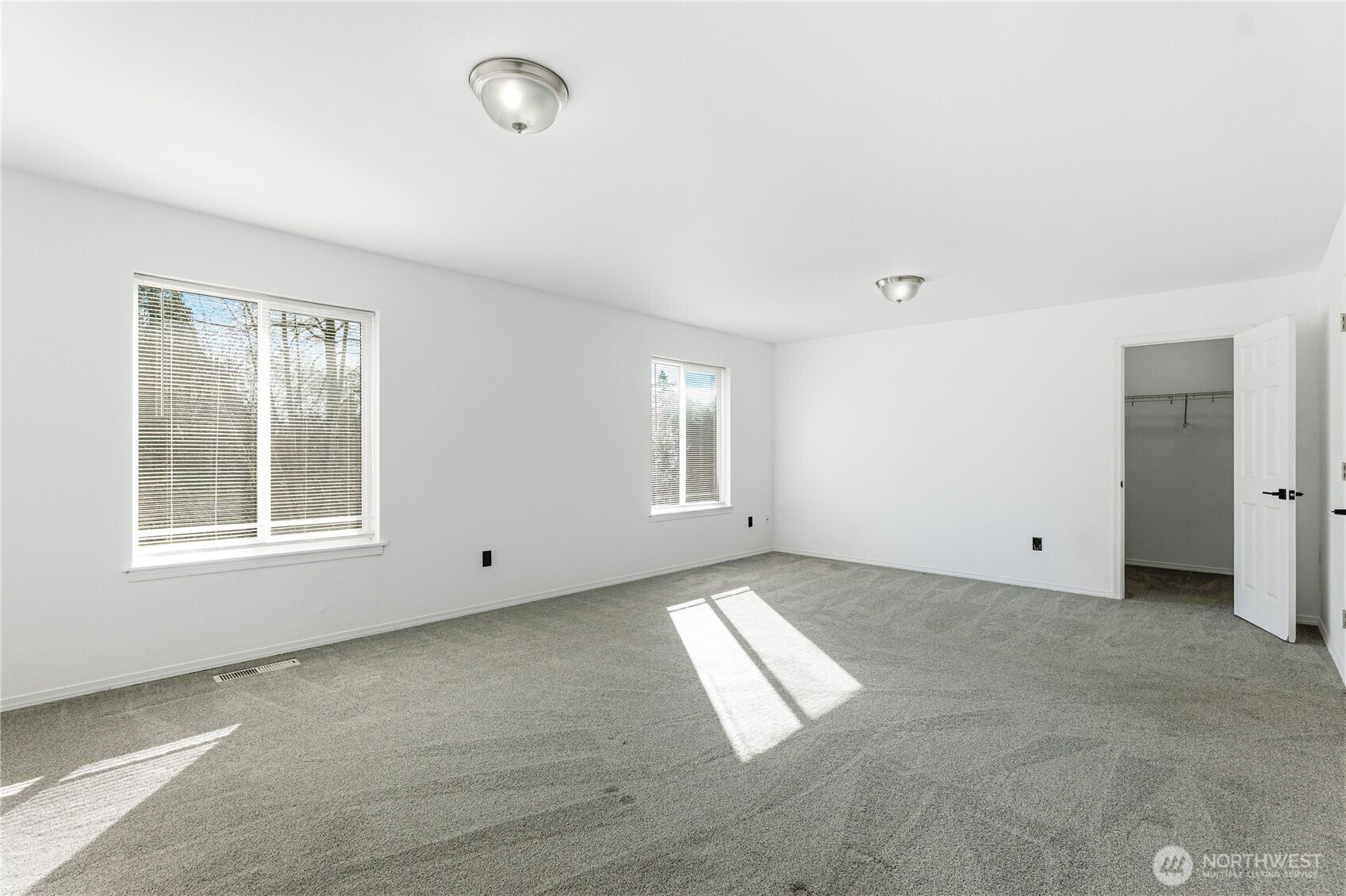 10430 13th Avenue Ct E, Tacoma, WA 98445