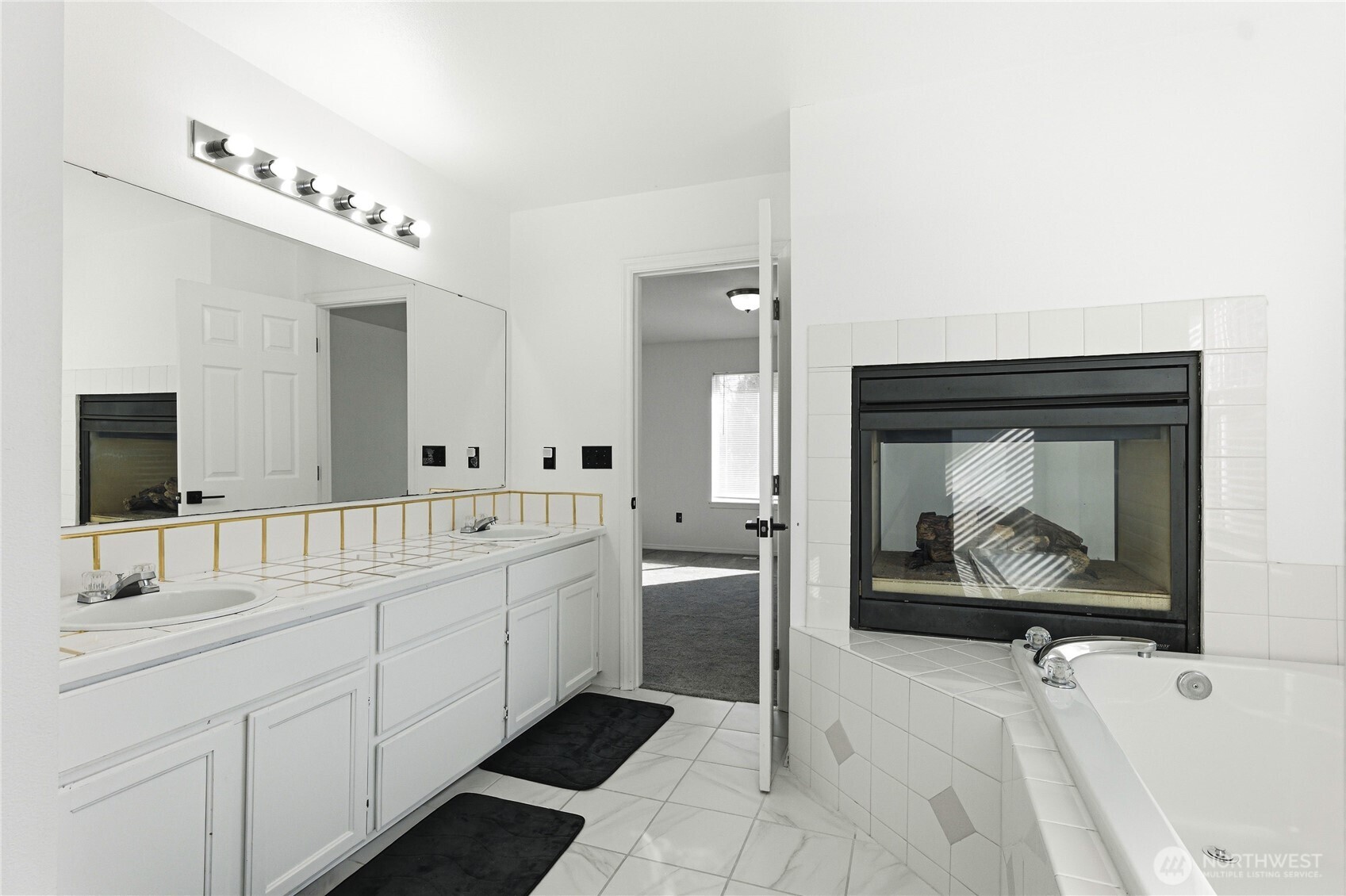 10430 13th Avenue Ct E, Tacoma, WA 98445