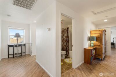 800 S Hamilton Road , Moses Lake, WA 98837 - Photo 14