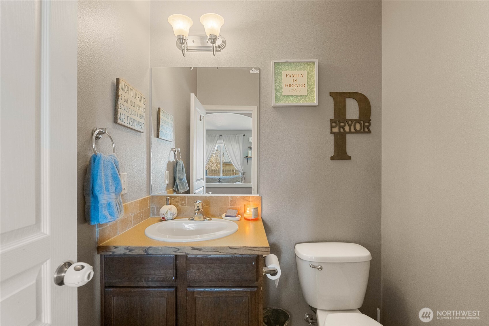 800 S Hamilton Road , Moses Lake, WA 98837