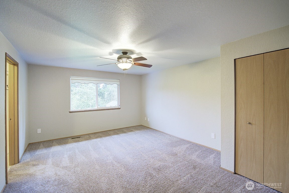 21826 14th Place W, Lynnwood, WA 98036