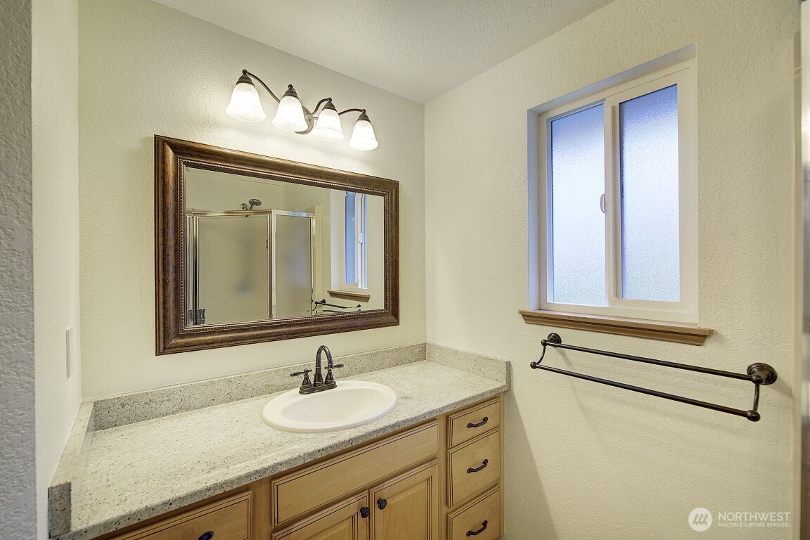 21826 14th Place W, Lynnwood, WA 98036