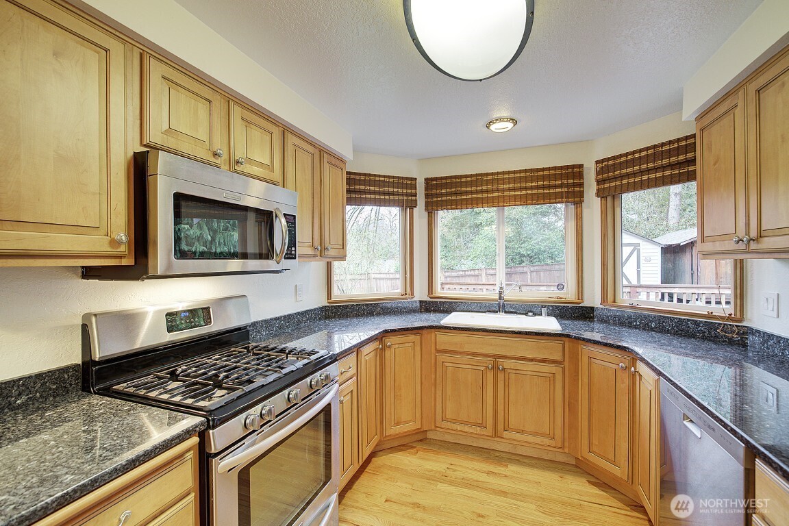 21826 14th Place W, Lynnwood, WA 98036