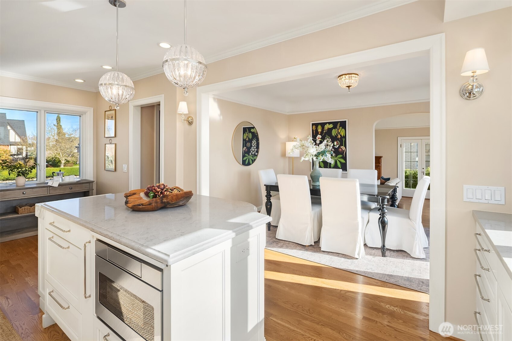 2519 Crestmont Place W, Seattle, WA 98199