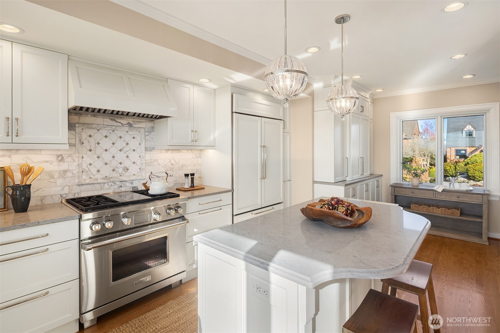 2519 Crestmont Place W, Seattle, WA 98199