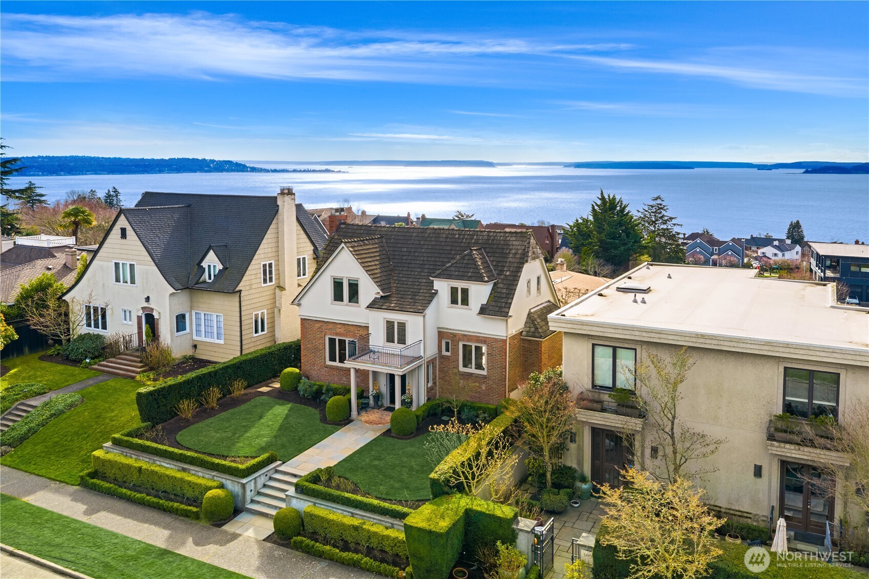 2519 Crestmont Place W, Seattle, WA 98199