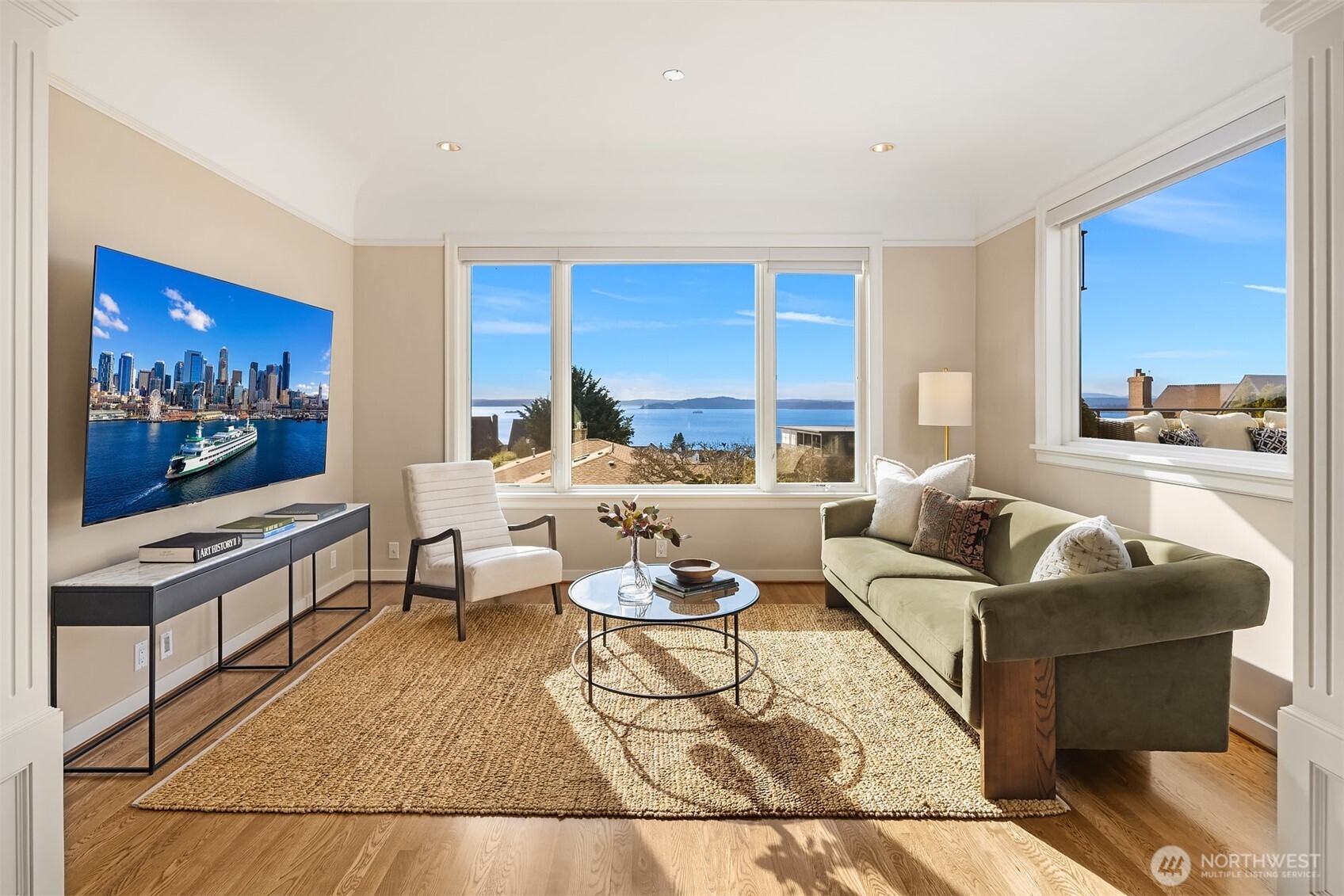 2519 Crestmont Place W, Seattle, WA 98199