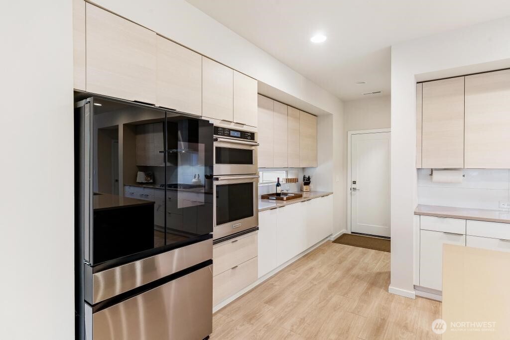 20308 SE 266th Street , Covington, WA 98042-6221