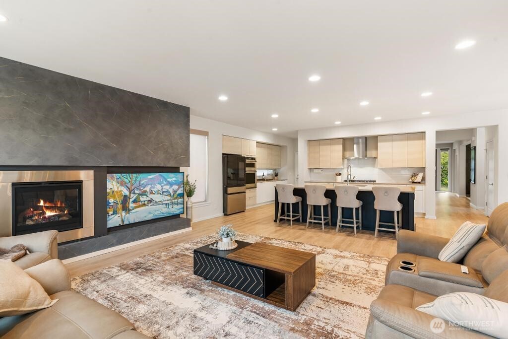 20308 SE 266th Street , Covington, WA 98042-6221