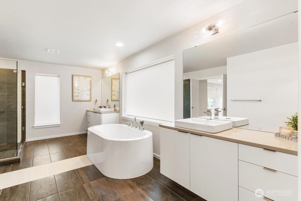 20308 SE 266th Street , Covington, WA 98042-6221