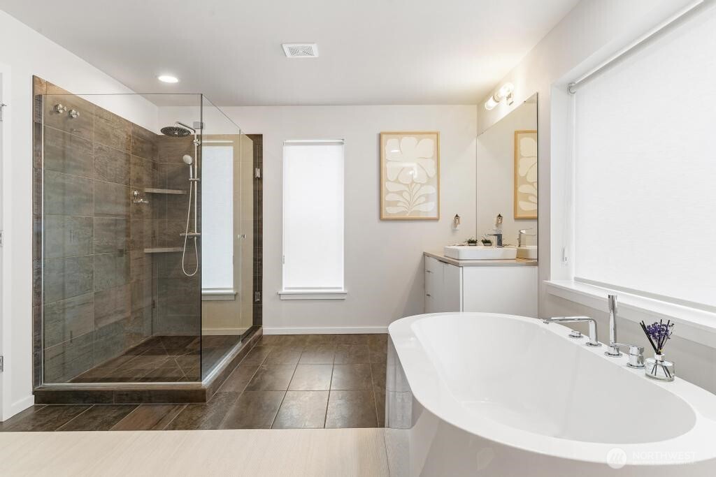 20308 SE 266th Street , Covington, WA 98042-6221