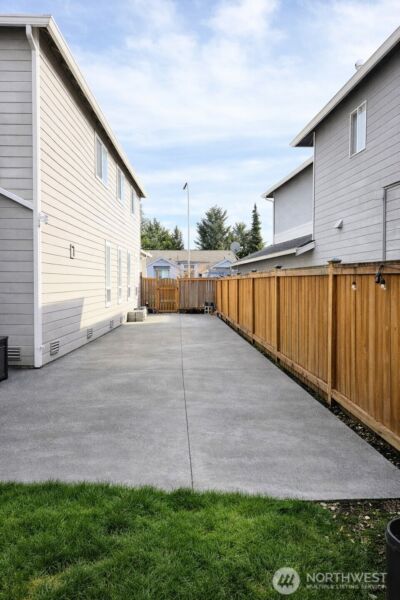 6107 Olive Avenue SE, Auburn, WA 98092 - Photo 23