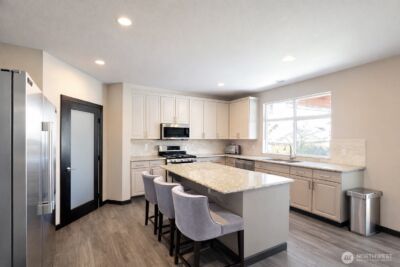 6107 Olive Avenue SE, Auburn, WA 98092 - Photo 7