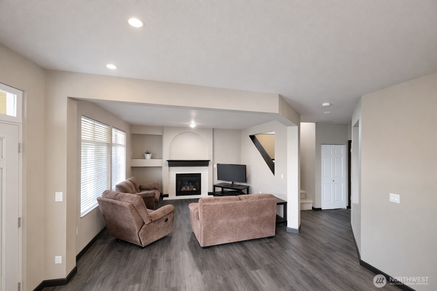 6107 Olive Avenue SE, Auburn, WA 98092