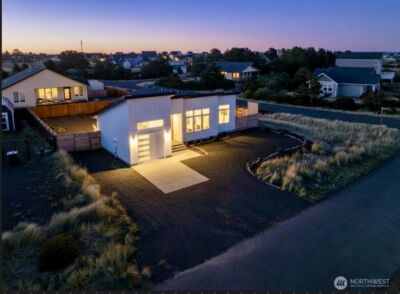 455 N Portal Loop SW, Ocean Shores, WA 98569