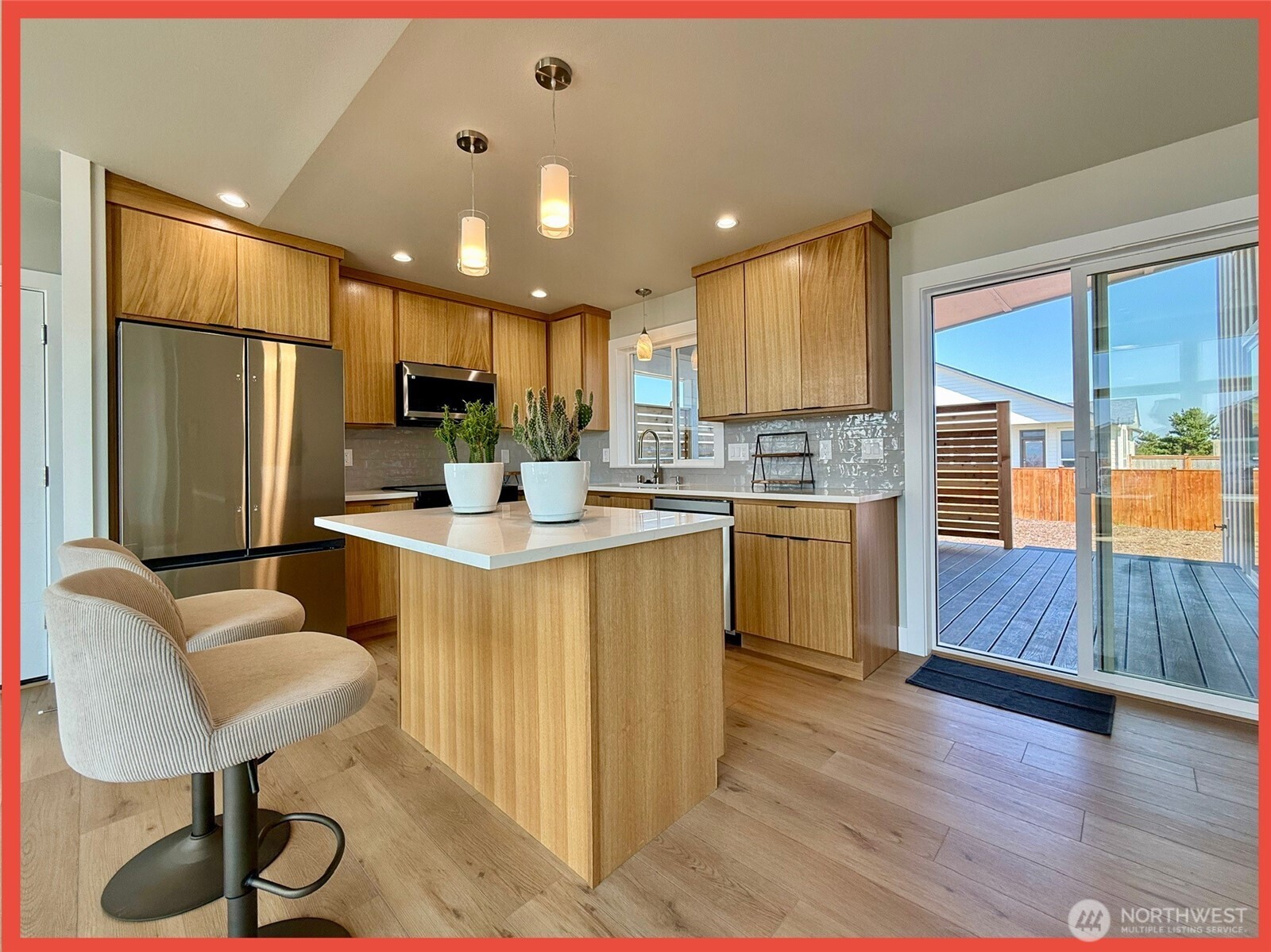 455 N Portal Loop SW, Ocean Shores, WA 98569